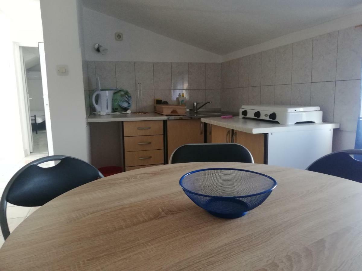 Apartmani Kovacic Murter Eksteriør bilde